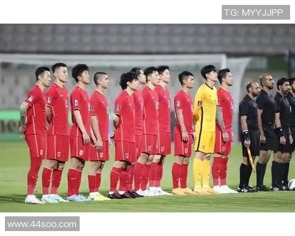 中国男足新星爆发助球队逆转取胜点燃球迷激情展现崭新时代风貌