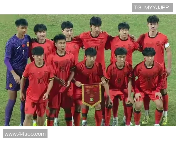 国足鏖战九十分钟惊险逆转再燃球迷热血点燃全国激情