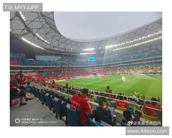 武汉三镇主场鏖战成都蓉城巅峰对决再燃中超争冠激情 武汉三镇主场鏖战成都蓉城巅峰对决再燃中超争冠激情